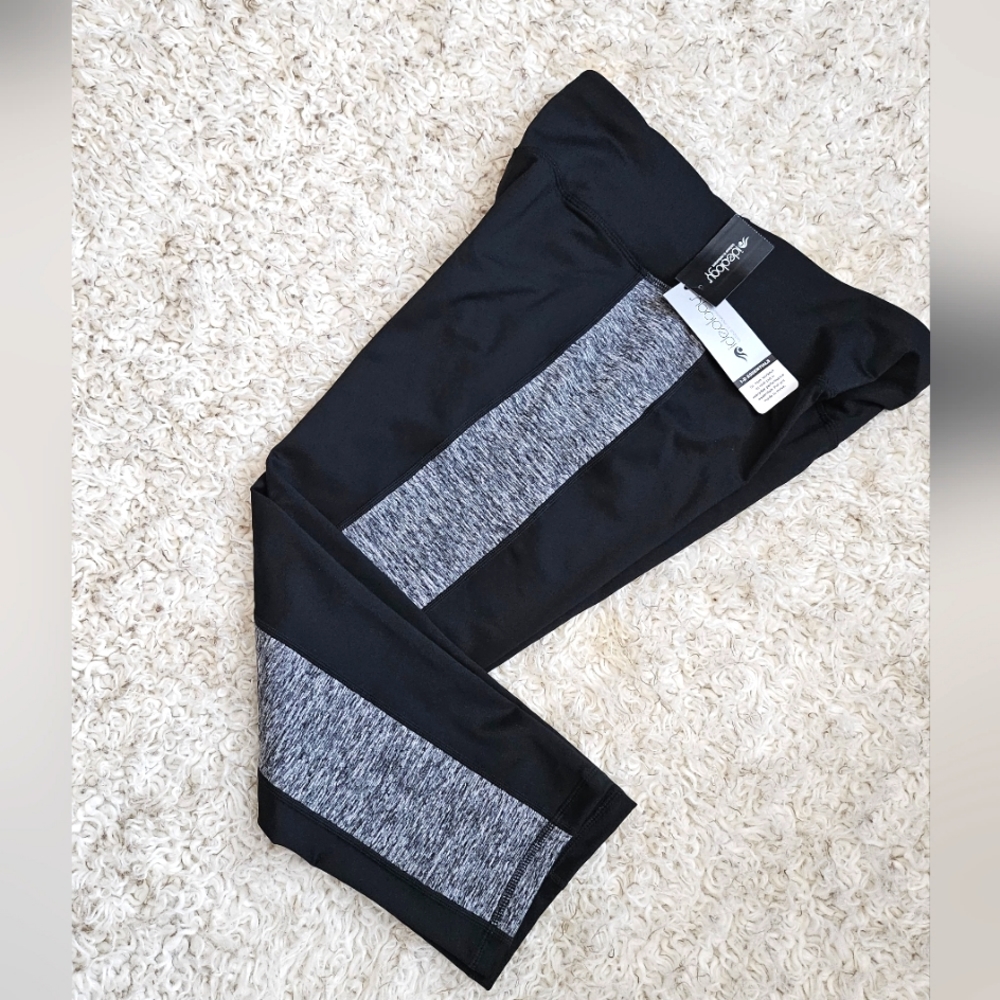 IDEOLOGY WOMEN'S CROPPED WORKOUT LEGGINGS